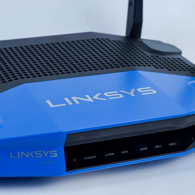 روتر LINKSYS مدلWRT 1900 AC v2